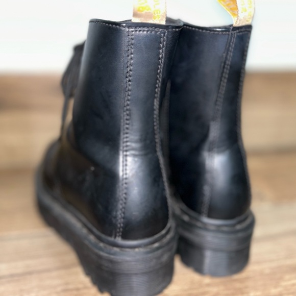 Vegan Doc Marten size US7 UK6 black - Picture 2 of 3